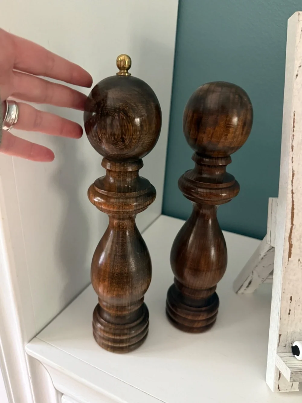 Vintage Mid-Century Catalina Wooden Salt Shaker & Pepper Mill Set 11